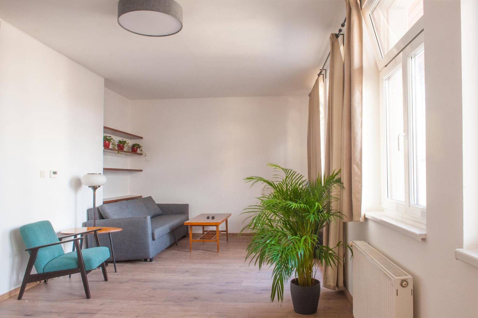 Spacious 2 Story Loft W Balcony Near Opera, Andrassy بودابست المظهر الخارجي الصورة